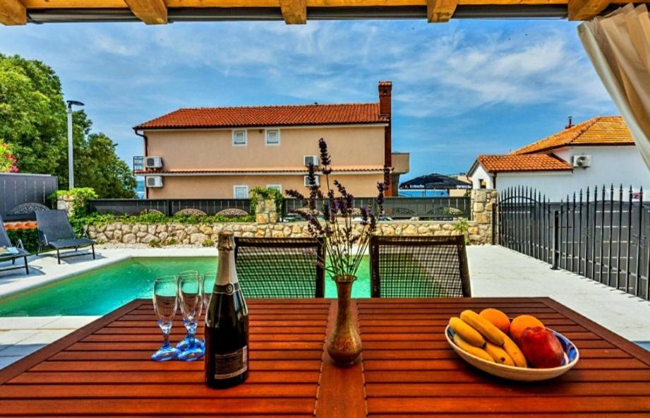 Vintage Residence Dramalj, Pool Self-Use Luaran gambar